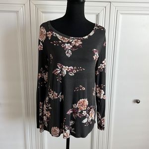 Maurice’s Long Sleeve Top